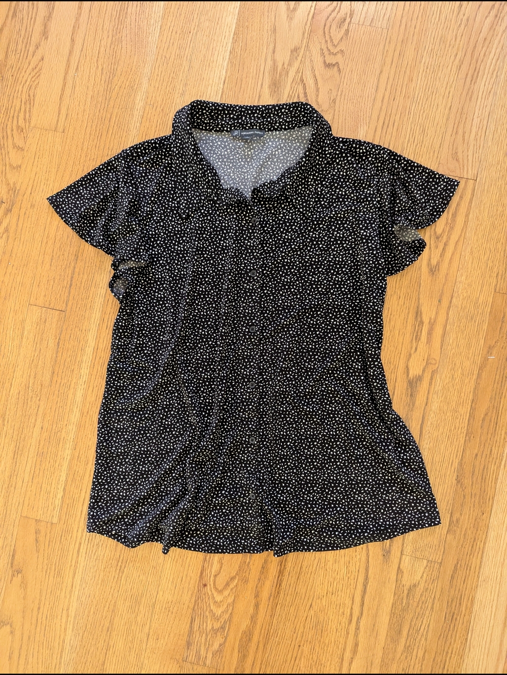 Adrianna Papell Black Dot-Print Button Front Flutter Sleeve Blouse